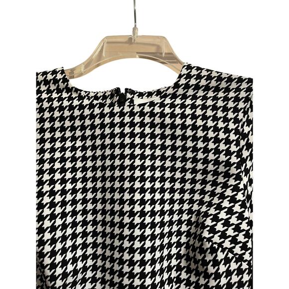 Likely Size 2 Black and White Houndstooth Long Sleeve Midi Dress - Picture 3 of 8